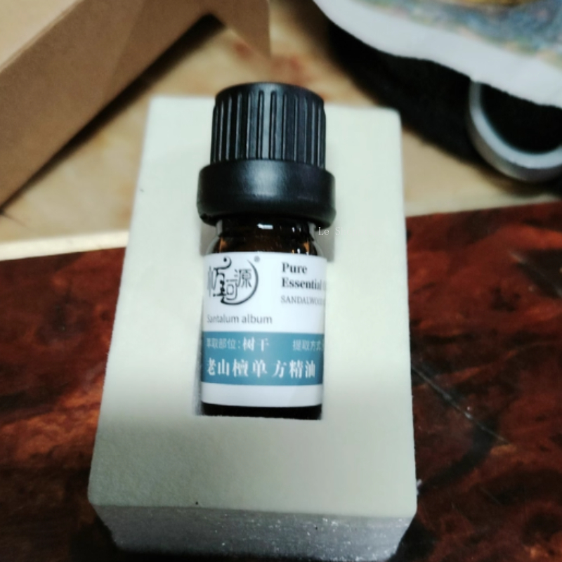Indian Mysore Old Mountain San - Sandalwood Perfume Oil 评论和价格